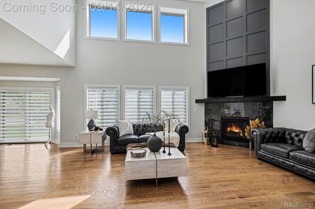 19266 Thompson Drive, Macomb Township, MI 48042