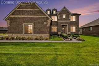 19266 Thompson Drive, Macomb Township, MI 48042