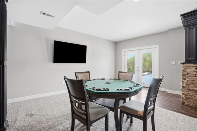 306 Hedgerow Dr, Peters Twp, PA 15367