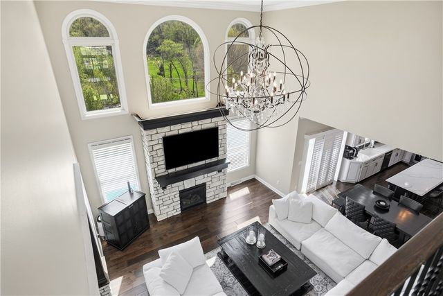 306 Hedgerow Dr, Peters Twp, PA 15367