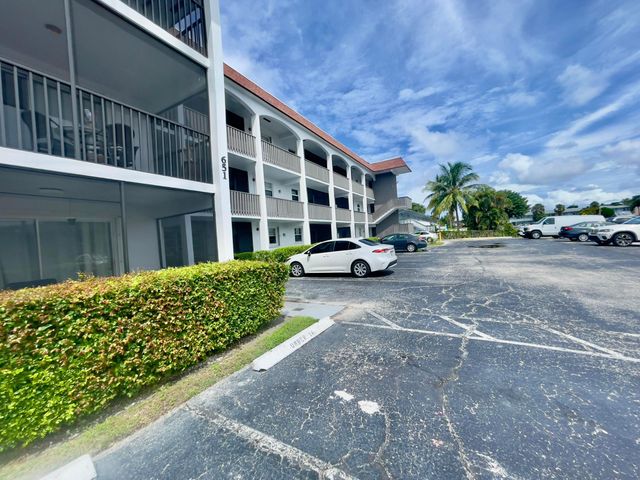 651 Pine Drive 207, Pompano Beach, FL 33060