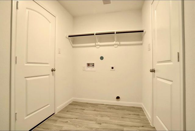 351 Red Clover, Livingston, TX 77351