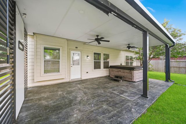 25615 Crisp Spring Lane, Spring, TX 77373