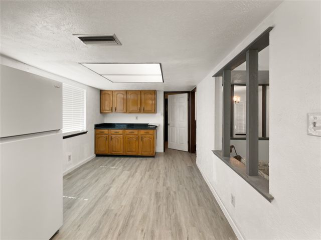 7717 Acapulco Road, Fort Worth, TX 76112