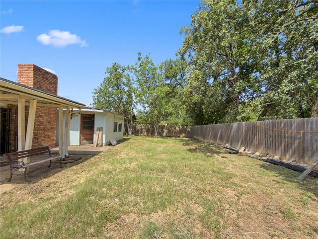 7717 Acapulco Road, Fort Worth, TX 76112