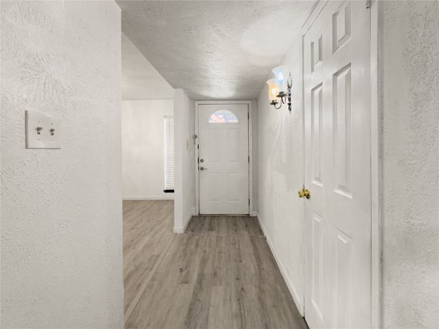 7717 Acapulco Road, Fort Worth, TX 76112