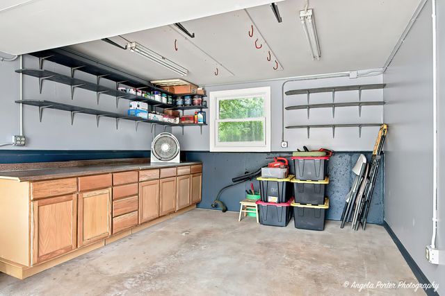15 Old Mill Grove Road, Lake Zurich, IL 60047