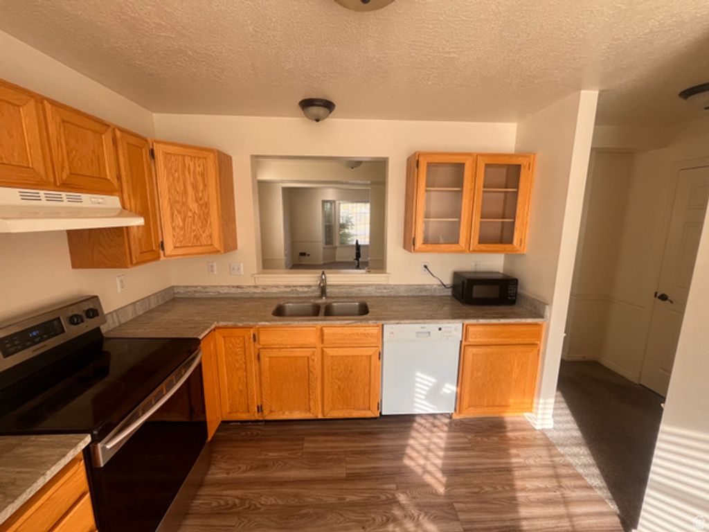 Image 2 of property listing at 310 W SPRING PKWY, Providence, UT 84332