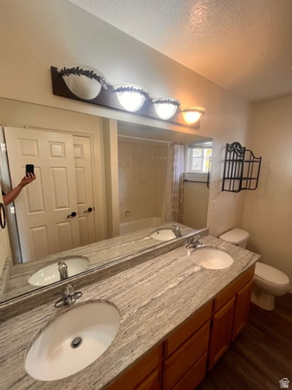 Image 16 of property listing at 310 W SPRING PKWY, Providence, UT 84332