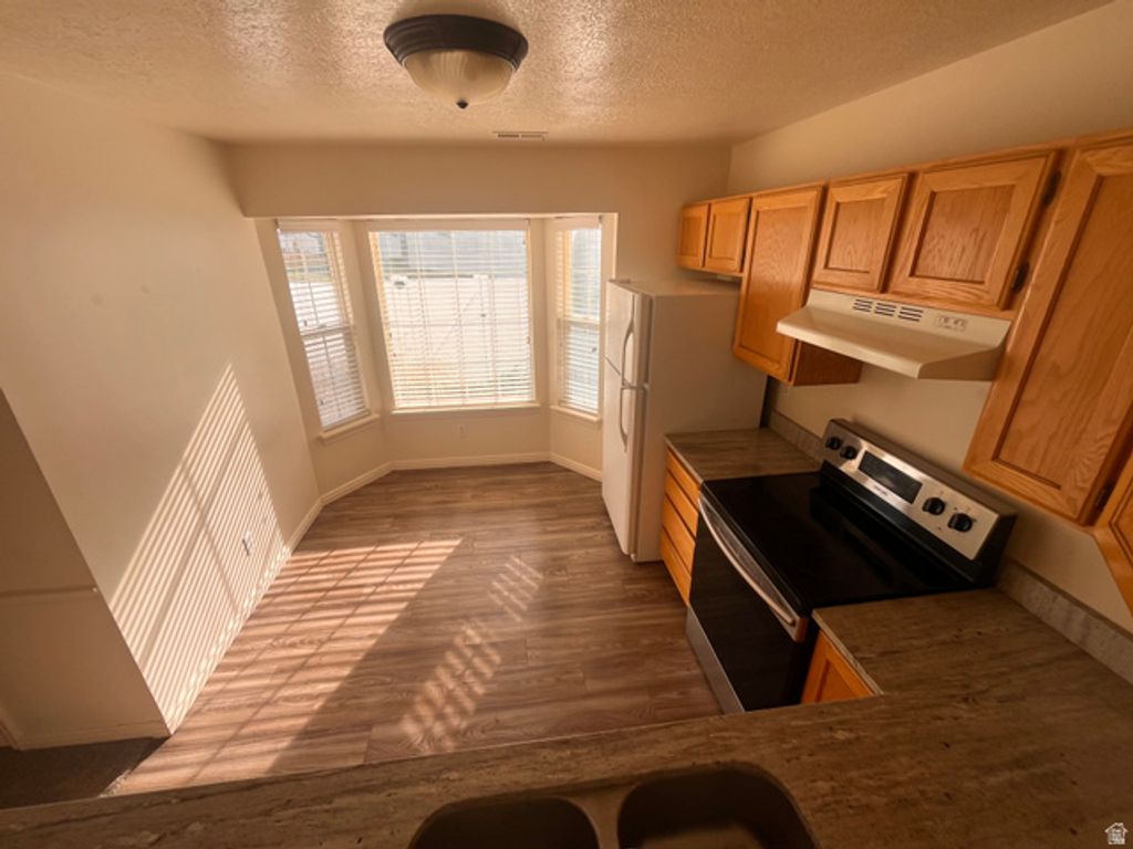 Image 4 of property listing at 310 W SPRING PKWY, Providence, UT 84332