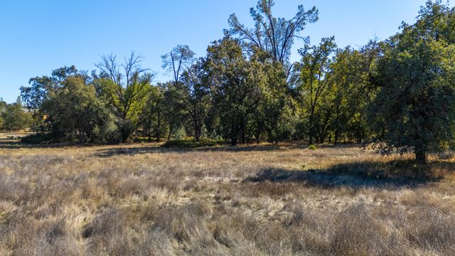 00 Honeybee Road, Redding, CA 96001