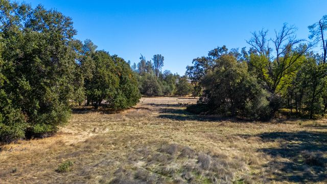 00 Honeybee Road, Redding, CA 96001
