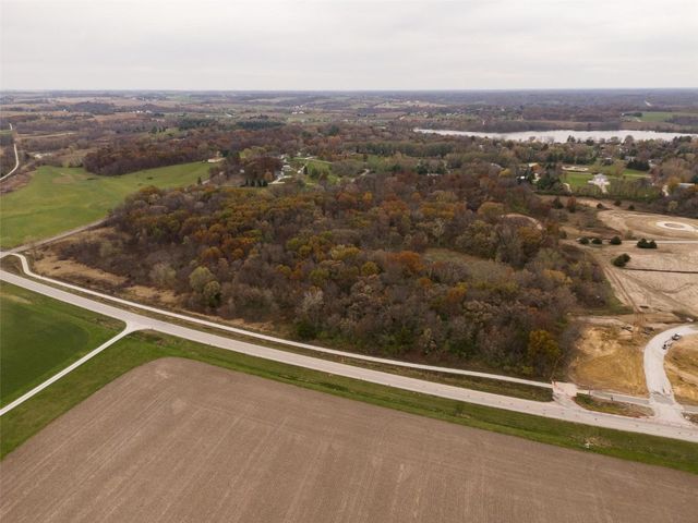 Oak Meadow Lot #24, Solon, IA 52333