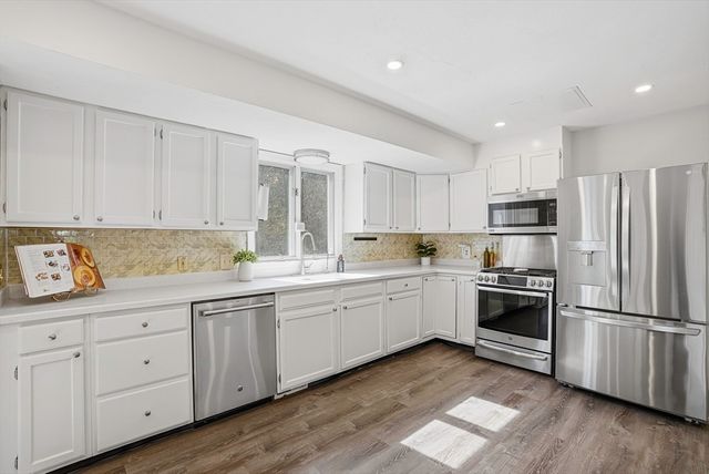 61 Hillando Dr, Shrewsbury, MA 01545