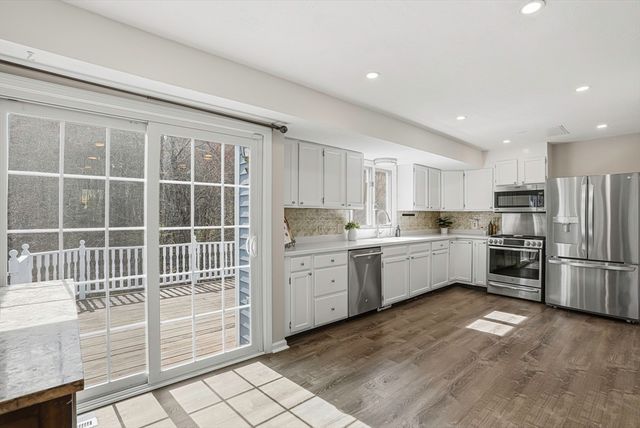 61 Hillando Dr, Shrewsbury, MA 01545