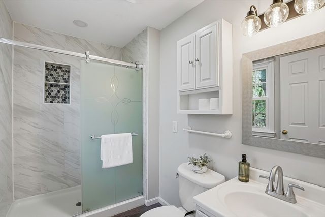 61 Hillando Dr, Shrewsbury, MA 01545