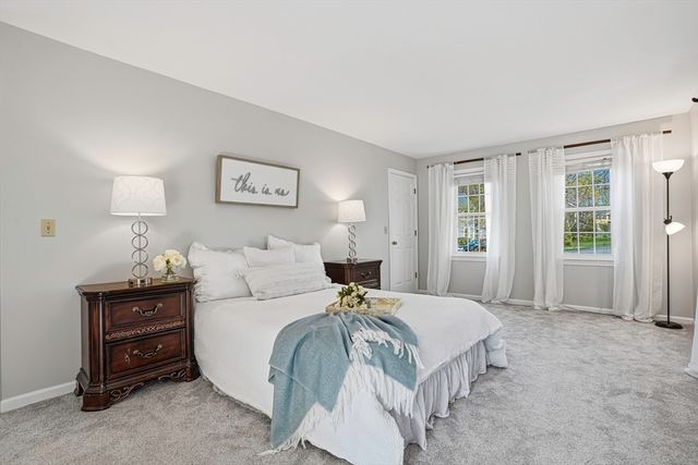 61 Hillando Dr, Shrewsbury, MA 01545