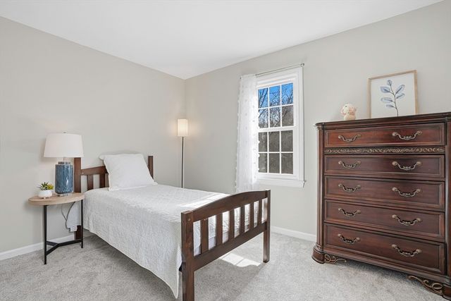 61 Hillando Dr, Shrewsbury, MA 01545