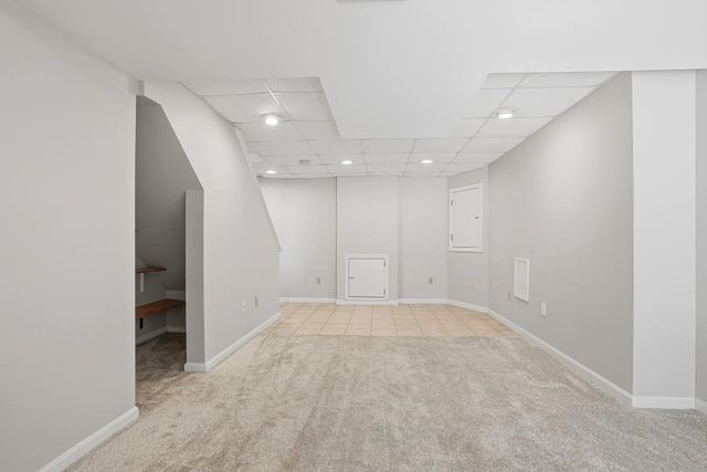 61 Hillando Dr, Shrewsbury, MA 01545