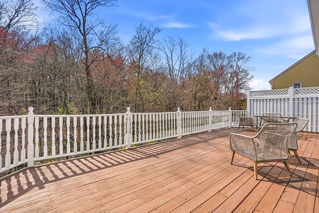 61 Hillando Dr, Shrewsbury, MA 01545