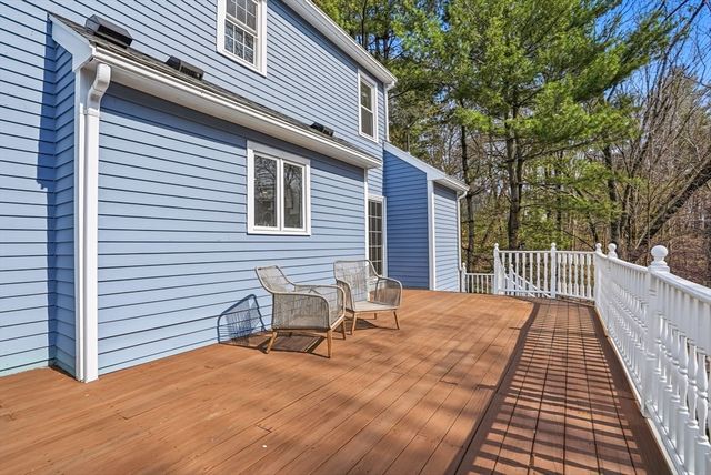 61 Hillando Dr, Shrewsbury, MA 01545