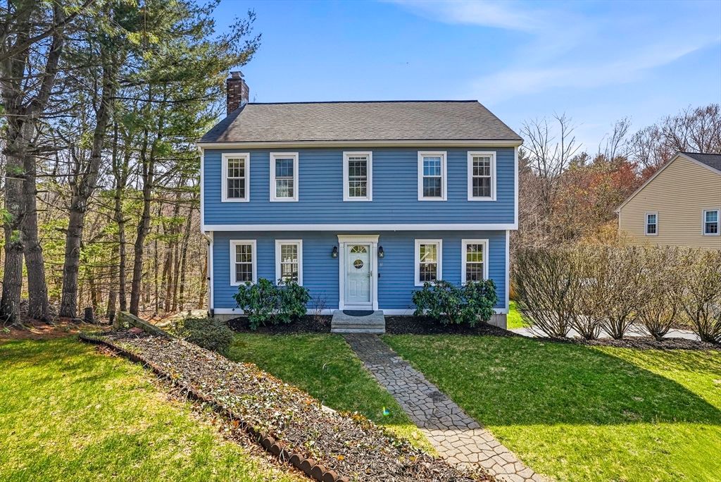 61 Hillando Dr, Shrewsbury, MA 01545
