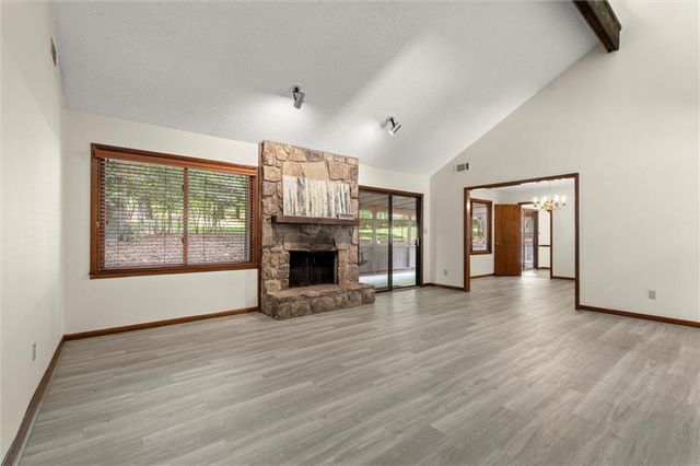 20 Sweetwood Court, Roswell, GA 30076