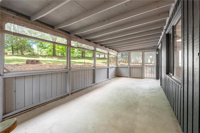20 Sweetwood Court, Roswell, GA 30076