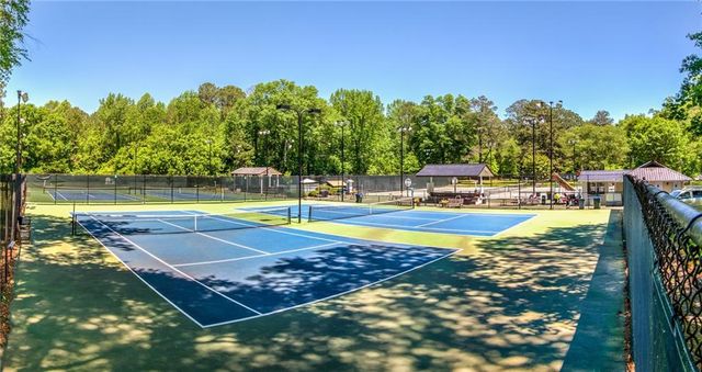 20 Sweetwood Court, Roswell, GA 30076
