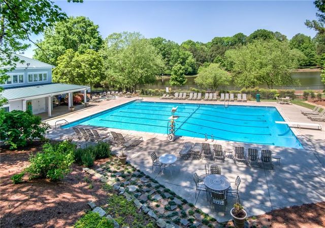 20 Sweetwood Court, Roswell, GA 30076