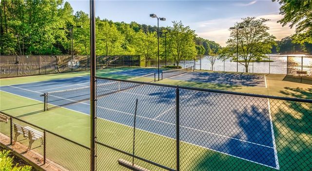 20 Sweetwood Court, Roswell, GA 30076