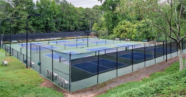 20 Sweetwood Court, Roswell, GA 30076