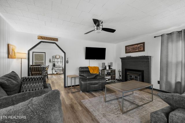 364 Jasmine Drive, Newport, TN 37821