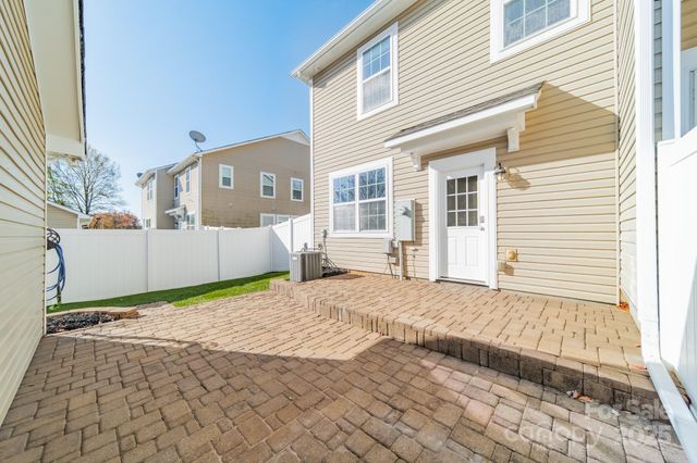 18426 W Catawba Avenue, Cornelius, NC 28031