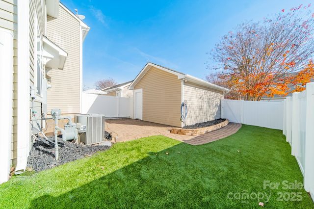 18426 W Catawba Avenue, Cornelius, NC 28031