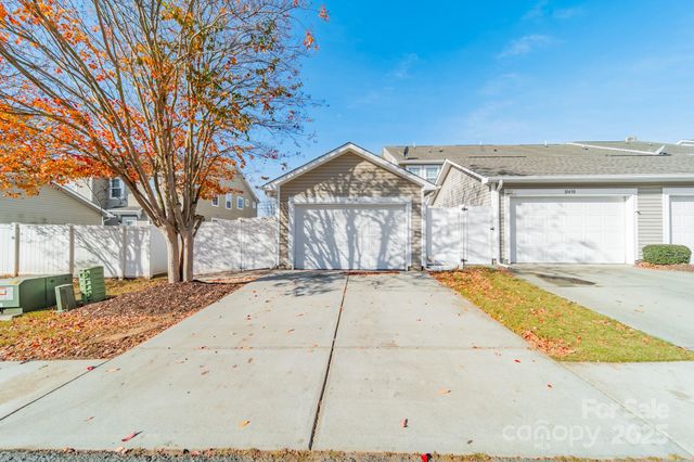 18426 W Catawba Avenue, Cornelius, NC 28031