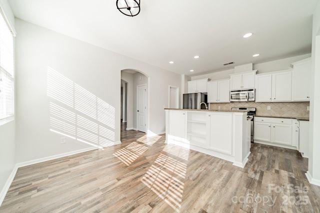 18426 W Catawba Avenue, Cornelius, NC 28031