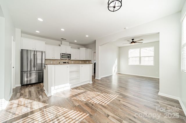 18426 W Catawba Avenue, Cornelius, NC 28031