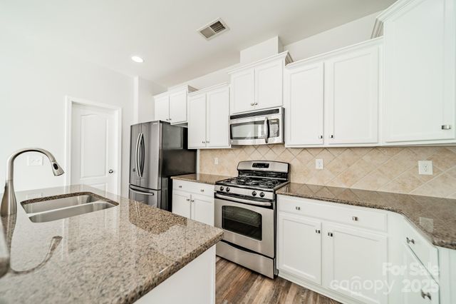 18426 W Catawba Avenue, Cornelius, NC 28031