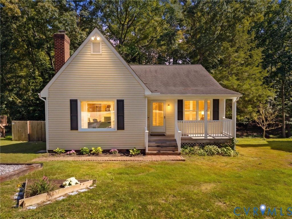 401 Grinell Dr, Chesterfield, VA 23236