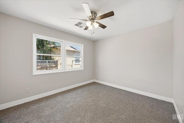 1813 N esther, Bakersfield, CA 93308