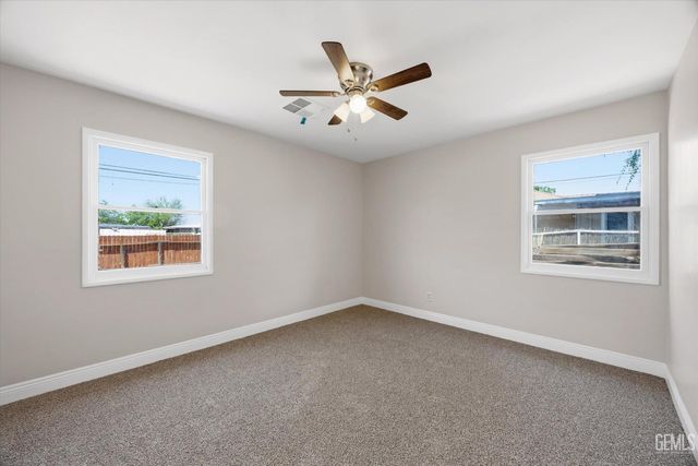 1813 N esther, Bakersfield, CA 93308