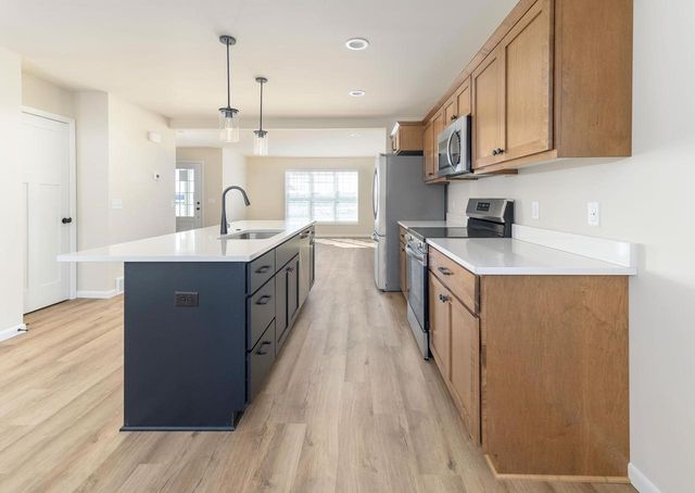 1748 Happy Trails Road, Verona, WI 53593