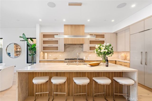 520 11th Street, Huntington Beach, CA 92648