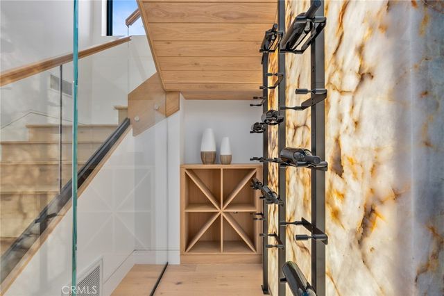 520 11th Street, Huntington Beach, CA 92648