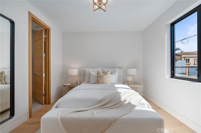 520 11th Street, Huntington Beach, CA 92648