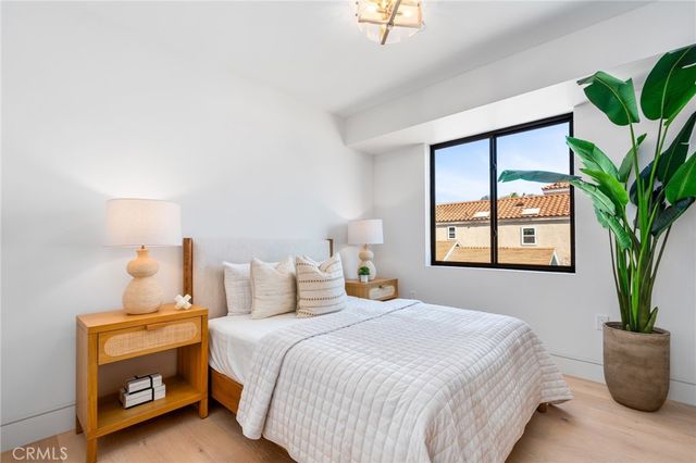 520 11th Street, Huntington Beach, CA 92648