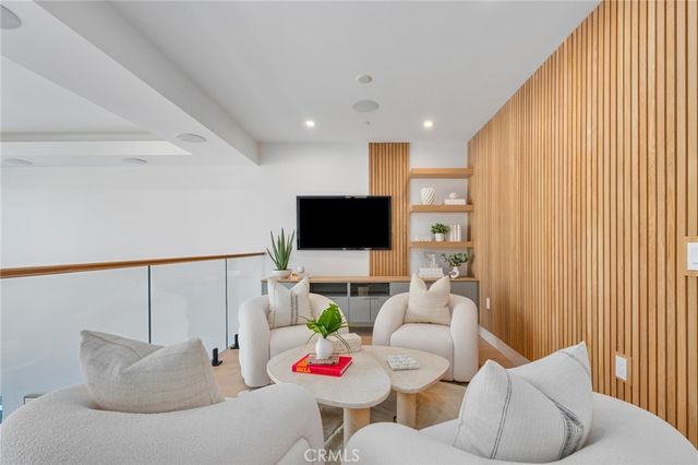 520 11th Street, Huntington Beach, CA 92648