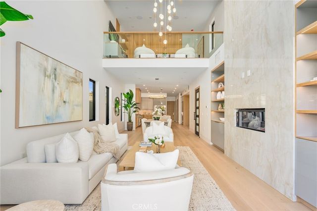 520 11th Street, Huntington Beach, CA 92648