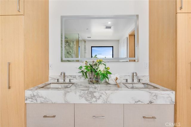 520 11th Street, Huntington Beach, CA 92648